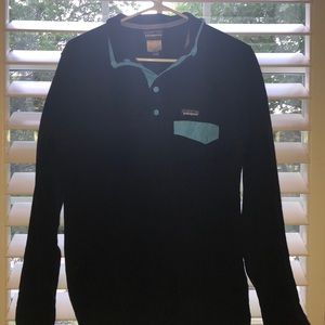 Women’s Patagonia sweatshirt